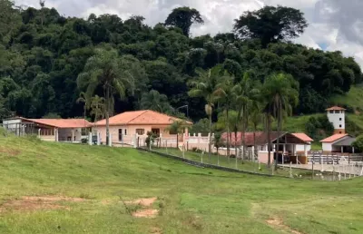 Fazenda à venda no centro, lagoinha  por r$ 4.990.000
