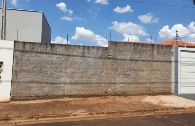 Terreno à venda na Rua Raphaela Amoroso Micelli, 84, Jardim Portugal, Araraquara