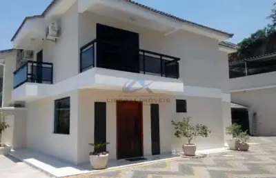 Casa em condomínio fechado com 3 quartos à venda na rua josé bittencourt, itaipu, niterói, 160 m2 por r$ 1.050.000