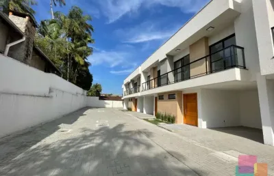 Casa em condomínio fechado com 3 quartos à venda na rua alberto bornschein, --, glória, joinville por r$ 680.000
