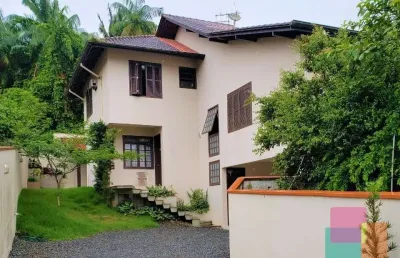 Casa com 3 quartos à venda na rua iguaçu, --, santo antônio, joinville por r$ 990.000