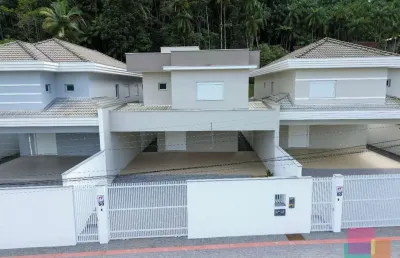 Casa com 4 quartos à venda na rua campo alegre, --, atiradores, joinville por r$ 2.290.000