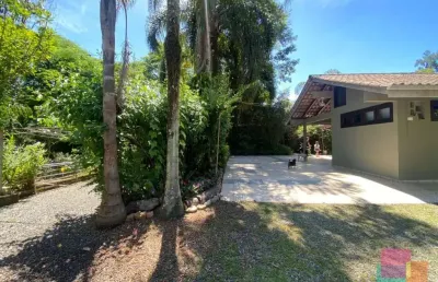 Casa com 5 quartos à venda na rua aubé, --, boa vista, joinville por r$ 2.650.000