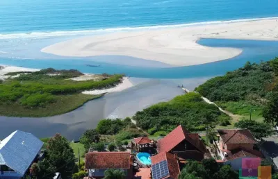 Casa com 3 quartos à venda na descanso, --, ubatuba, são francisco do sul por r$ 3.900.000