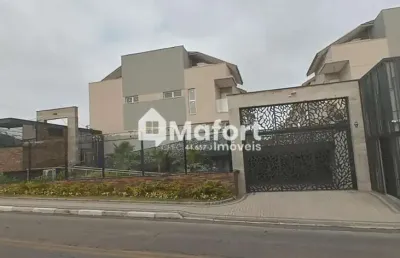 Sobrado à venda no cond. donatello, com 517 m² de área privativa