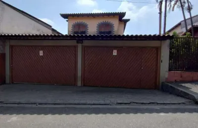 Excelente sobrado - com piscina - terreno 300.00 m²