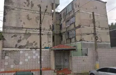 Excelente localização - apartamento de 42,00m² 3° andar - cohab 2