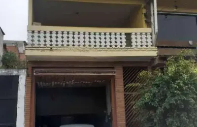 Casa com 4 quartos à venda na Vila Silviânia, Carapicuíba 