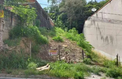 Terreno à venda no Jardim Marilu, Carapicuíba 