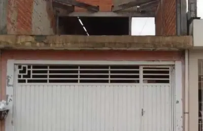 Casa com 3 quartos à venda na Vila Santa Terezinha, Carapicuíba 