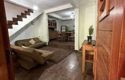 Casa com 3 quartos à venda no Jardim Marilu, Carapicuíba 