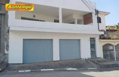 Casa a venda com duas residências no mesmo terreno !