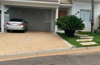 Casa de condomínio para venda com 250 metros quadrados com 3 quartos