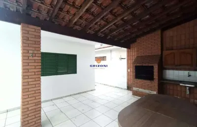 Casa com 4 quartos para alugar na Vila Cidade Universitária, Bauru 