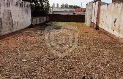 Terreno à venda no Jardim Ferraz, Bauru 