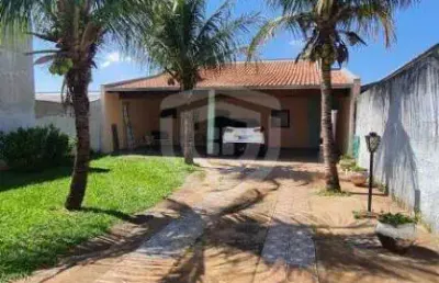 Casa com 3 quartos à venda na Vila Souto, Bauru 