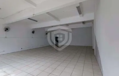 Prédio comercial para locação na região central com 231m2