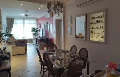 Apartamento com 3 quartos para alugar na Avenida Atlântica, 1620, Centro, Balneário Camboriú