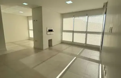 Apartamento com 3 quartos para alugar no Centro, Balneário Camboriú 