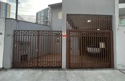 Casa para alugar na Avenida da Saudade, 82, Vila Assunção, Santo André