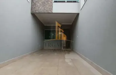 Sobrado para alugar na vila alpina sp, 3 dormitórios, sendo 1 suíte, 2 vagas de garagem, com 110m² de área construída