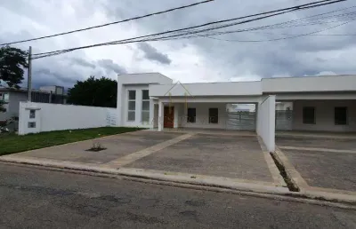 Casa à venda em vargem grande paulista, haras bela vista, com 3 suítes, com 265 m²