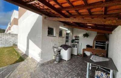Casa à venda em cotia, água espraiada (caucaia do alto), com 2 quartos, com 50 m²