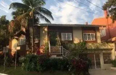 Casa totalmente reformada, 5 suítes, piscina- residencial 3 alphaville - com sui