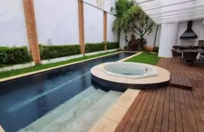 Residencial 2 - casa com 500m², 4 suítes, 8 vagas, churrasqueira, piscina e hidr