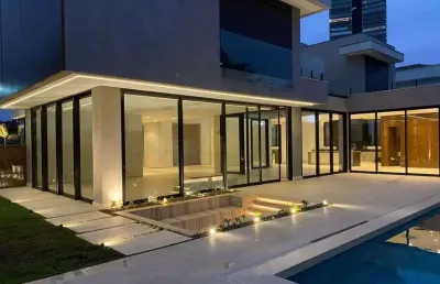 Residencial 02 - casa com 910m², 5 suítes, 10 vagas, mobiliada e muito lazer em