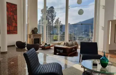 Alphaville 10 - casa com 740m², 5 suítes, 3 vagas, espaço gourmet, mobiliada e d