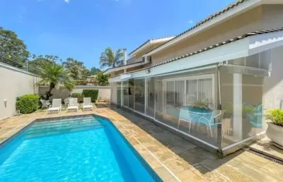 Alphaville 0- casa com 360m², 4 suítes, 4 vagas, piscina, lareira em barueri/sp!