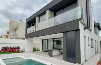 Burle marx - casa com 342m², 4 vagas, 4 suítes, piscina, banheira e despensa em