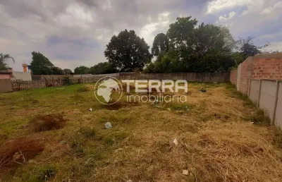Terreno de fundos disponível para venda no bairro vila bela