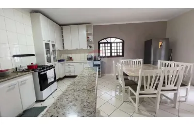 Encontre seu novo lar em vila bocaina, mauá! casa térrea com terreno enorme!!
