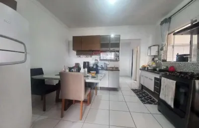 2 excelente casas no mesmo terreno com 3 dormitorios