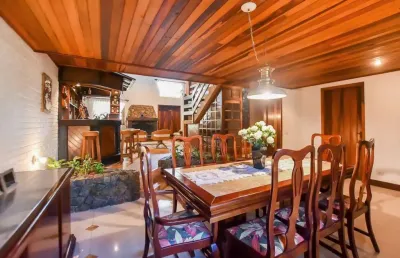 Casa com 5 quartos à venda na rua vereador washington mansur, 975, ahú, curitiba, 379 m2 por r$ 1.970.000