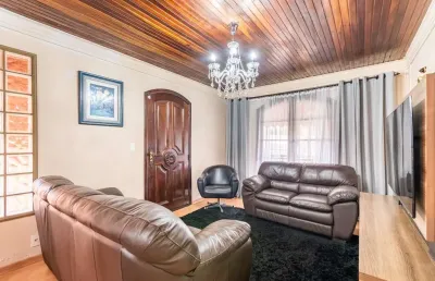 Casa com 3 quartos à venda na rua cyrillo merlin, 48, novo mundo, curitiba, 141 m2 por r$ 880.000