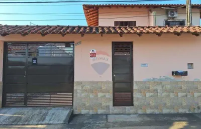 Sobrado à venda no centro de bertioga com 3 quartos e 2 suítes