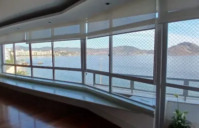 Apartamento lindo de 4 quartos com 1 suíte , frente mar!
