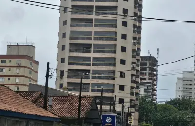 Linda cobertura com 2 suites à venda na aviação na  praia grande