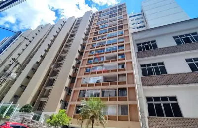 Excelente apartamento de 2 quartos ensolarado central em local plano