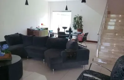 Casa para venda em juiz de fora, são pedro, 4 dormitórios, 1 suíte, 4 banheiros, 2 vagas