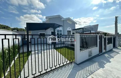 Casa à venda no bairro fundos em biguaçu-sc, com 3 quartos, 1 suíte, 1 vaga
