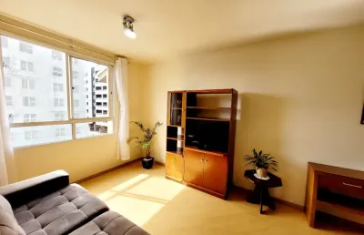 Excelente apartamento de 2 quartos no último andar (3° pavimento)