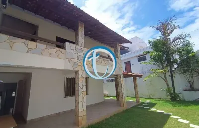 Casa com 3 quartos para alugar no Pituaçu, Salvador 
