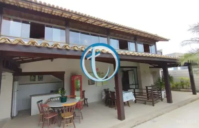 Vende-se casa de alto padrão porteira fechada em condomínio top de piatã