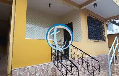 Casa com 4 quartos para alugar no Matatu, Salvador 