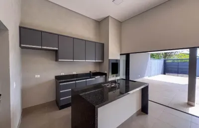 Casa com 3 quartos à venda no Jardim Iguaçu, Presidente Prudente 