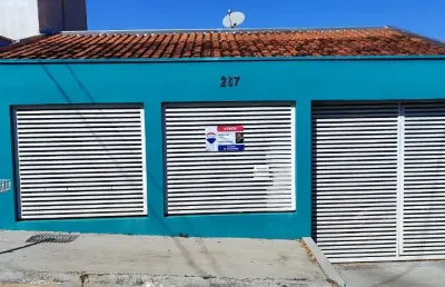 Ótima casa no centro da cidade de álvares machado próximo ao poupa tempo da cidade e do supermercado estrela
